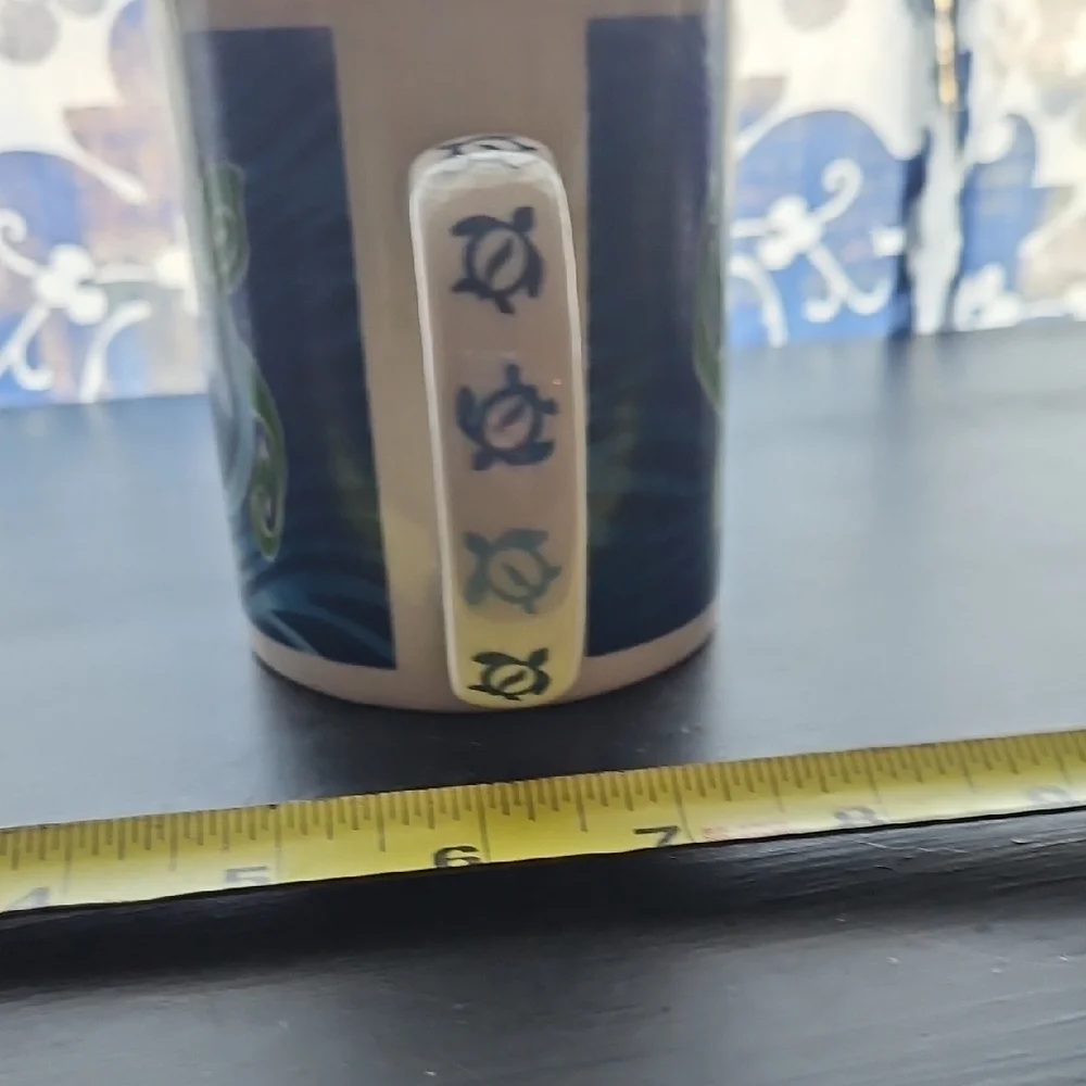 Oceanic Turtle Design Mug - Picture 4 of 8